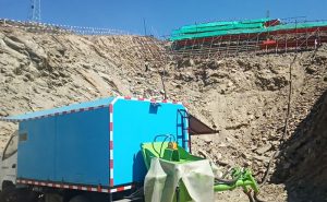 車(chē)載雙噴頭濕噴機(jī)施工現(xiàn)場(chǎng)