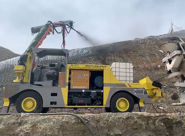 工程底盤混凝土濕噴臺車施工視頻