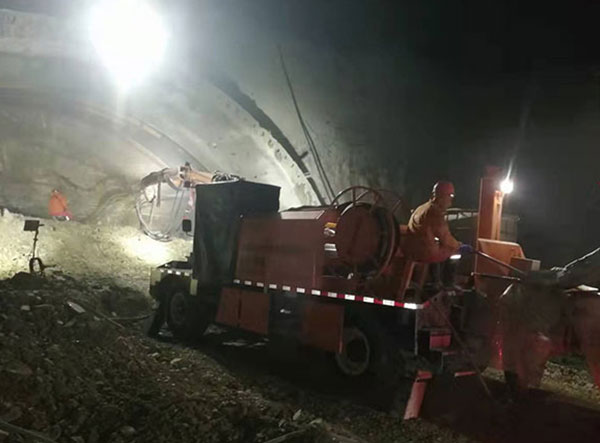 隧道濕噴臺車機械手施工視頻